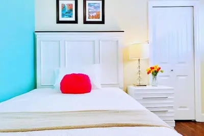 Image de Modern 3-bedroom home in Vancouver Central Near Airport