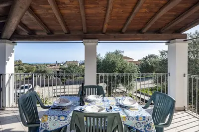 Image de Maison de vacances \"Guido Holiday\" avec vue sur la mer, terrasse privée & Wi-Fi