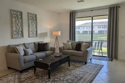 Image de New Townhome in Magnificent Lakewood Ranch