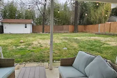 Image de Spacious Family sized Home near Metro Station