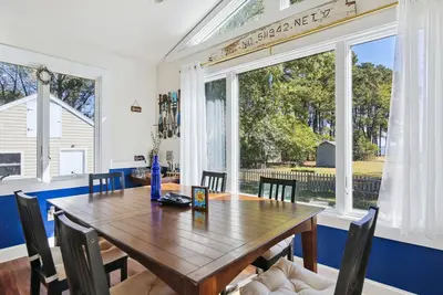 Image de Tilghman | Fenced Yard | Pet Friendly | Charming