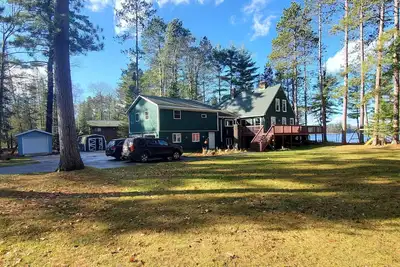 Image de Beautiful, Spacious North Woods Lake Home!