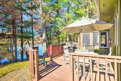 Image de Beautiful Home w\/ Hot Tub on Lake Wissota