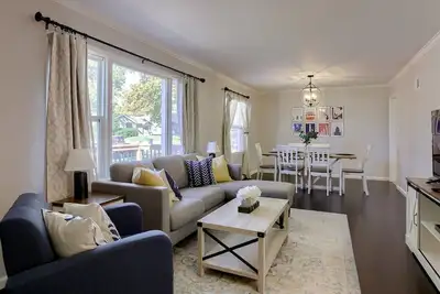 Image de World Cup Getaway_Sleeps 8_Mins to Geha/Fifa+Pets