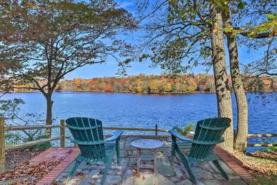 Image de Vibrant Milford Home w/ Boat Dock & Patio!