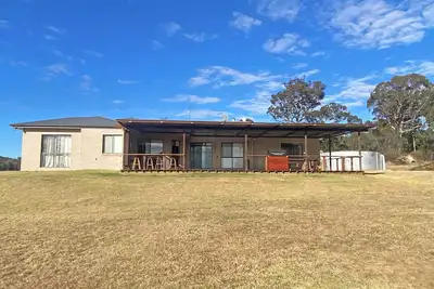 Image de Spacious Country Home