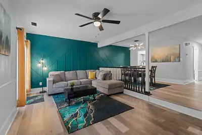 Image de Cheerful 2 bedroom 2 full bathroom townhouse