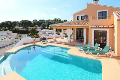 Image de Maison de vacances privée avec climatisation, piscine privée, Tv, terrasse, vue panoramique