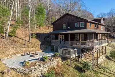 Image de Skyland Cabin - Great mtn views, hot tub, fire pit, excellent location!
