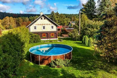 Image de Belle maison de vacances privée pour 6 personnes avec Wifi, piscine privée, Tv, patio et parking