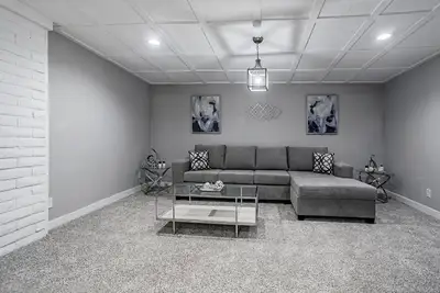 Image de 911 to Entertainment