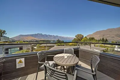 Image de Vu Apartment - great views & walk to town