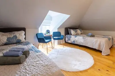 Image de Garden Penthouse in Rva! 3 Bedroom, 3 Bath!