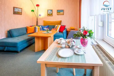 Image de Colorful apartment in the center, ideal for couples, with south-facing balcony