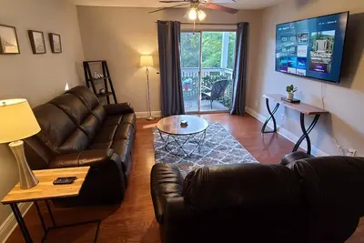 Image de A Quiet  Condo In Atlanta  w/ Balcony 1king 1 Queen 2 twins 1 Qu Air mattress