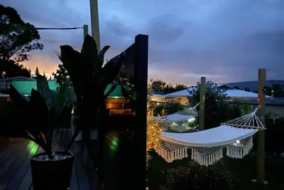 Image de Romantic cottage 5 minutes from air port with stunning views