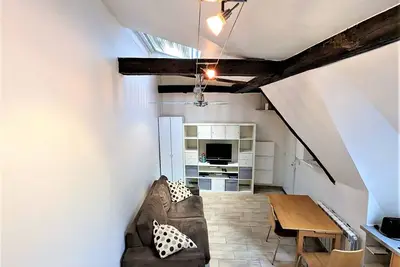 Image de Id 348 - Chatelet/Blvd Sébastopol - Paris 1st - Studio/Mezzanine