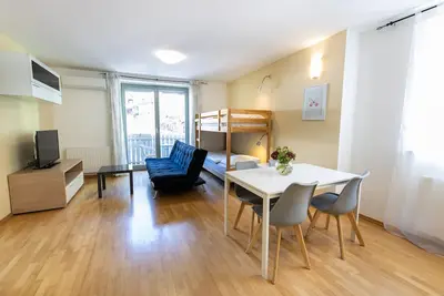 One-bedroom apartment with Balcony