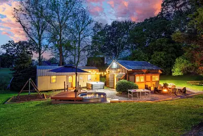 Image de Multi-Family Haven! 22ppl, Hot Tub, Golf