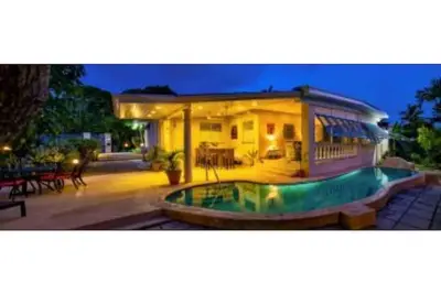 Image de Stunning 4 bed villa, 3 baths, Pool, Wi Fi