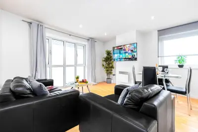 Image de City Centre Apartment * Two Bedroom * Parking