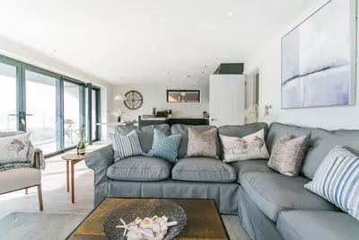 Image de Appartement-Panoramique-Salle de bain privée séparée-Vue mer