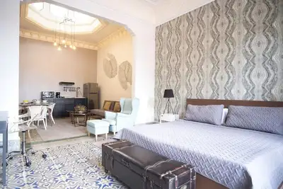 Image de Completely renovated apartment with jacuzzi P8