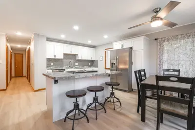 Image de Spacious 6 Bedroom House Minutes from Purdue