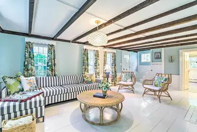 Image de Steps to Dennis Village! 'The Blue Scallop' Home