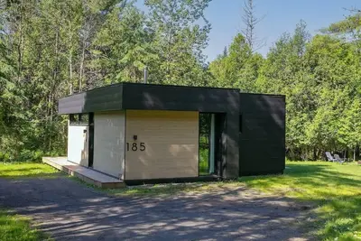 Image de Accès au Lac Memphrémagog - Spa - Sauna