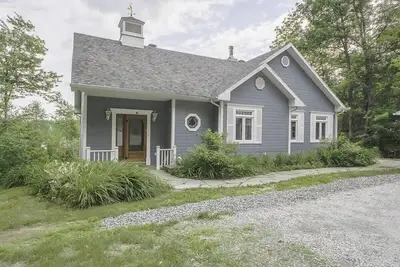 Image de Bordure du Lac Peasley - Mensuel - Apogée