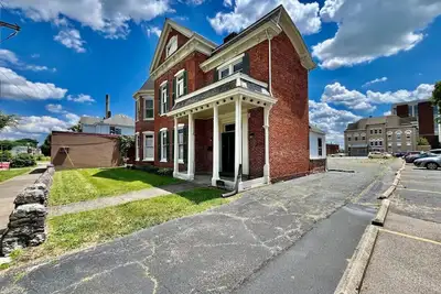 Image de Newly Renovated Historic mansion 8 Bedrooms