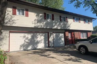 Image de 30 Royal #1 · 30 Royal #1 New listing