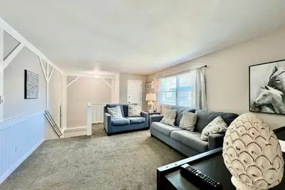 Image de 219 Maxwell St - Unit B · A great place to work and stay
