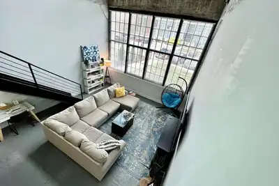 Image de 5101 Peters Cartridge · █Swanky loft at Historic Peters Cartridge Factory█