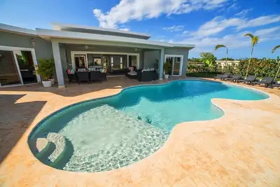 Image de Fully-equipped tropical villa for rent, 4 bedrooms/bathrooms, private pool