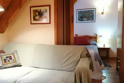 Image de Attic duplex with rustic touch - Cuc 2