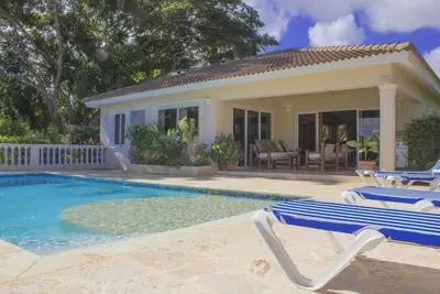 Image de Fly to the Caribbean, now!