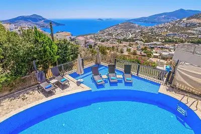 Image de Villa Azalea - Cinq Chambres Villa, Couchages 10