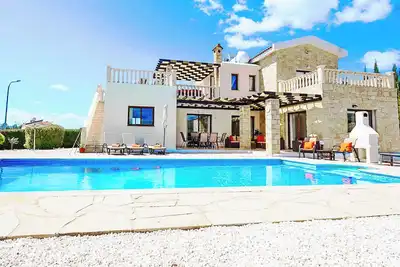 Image de Villa Cleco - Trois Chambres Villa, Couchages 6