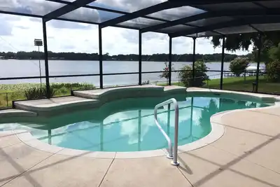 Image de Stunning Lake Front Home on Lake Whistler - Perfect for all the Family to Enjoy!