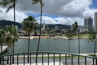 Image de Waikiki Apartment sleeps 5 parking included