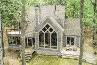 Image de Secluded Beach-house on Lake Michigan