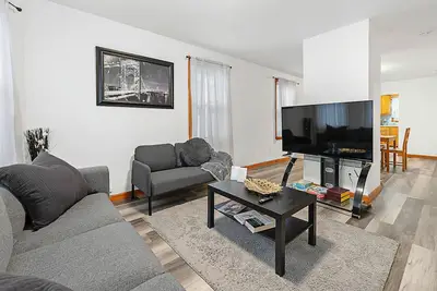 Image de 2 Bdrm Apartment - King size bed 8 mins to downtown
