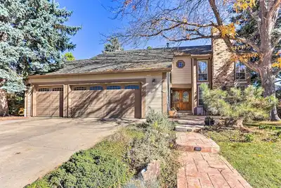 Image de Home w/ Furnished Patio ~ 15 Mi to Dtwn Denver