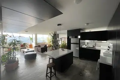 Image de Super located and comfortable, incredible views! ! !