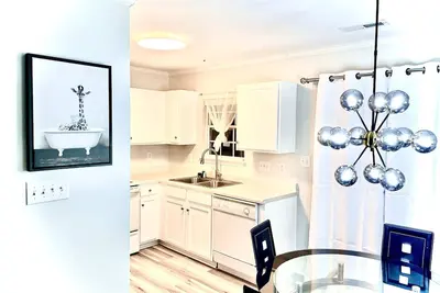 Image de Executive & Luxury 2bedroom Townhome