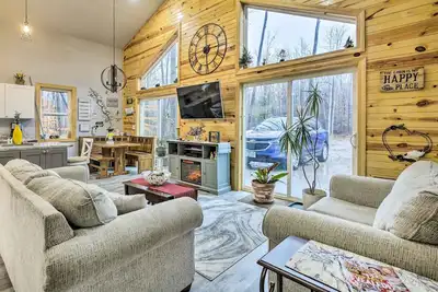 Welcoming Townsend Cabin: Hike, Fish & Relax!