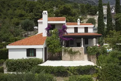 Image de 5 Bedroom Villa, Pool, Sea Views, Baska Voda