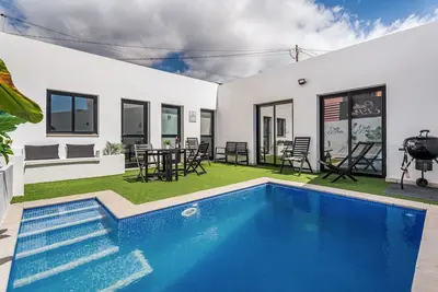Image de Maison de vacances 'El Pleito' avec piscine privée, terrasse privée et Wi-Fi
